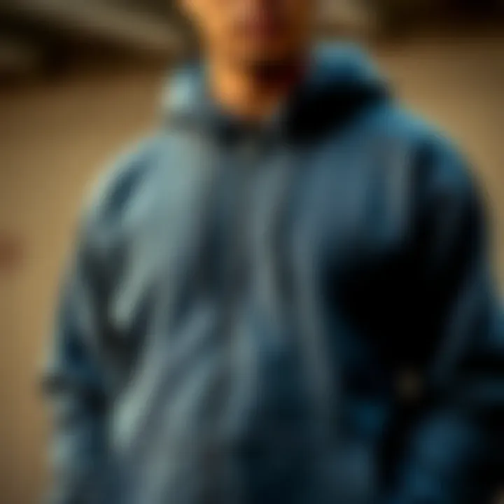 Guidelines for the Perfect Fit An illustration of tips for selecting the right zip up sweatshirt, focusing on factors like fit, fabric, and function.