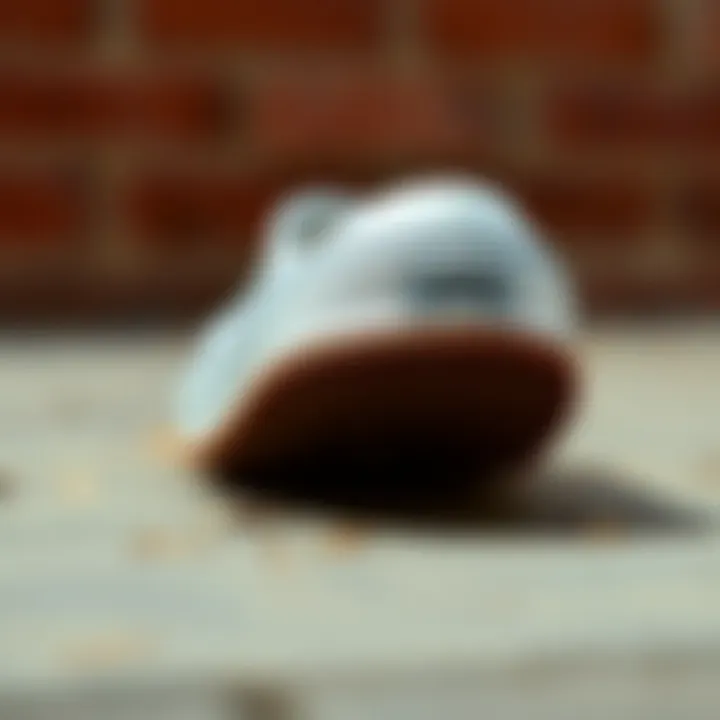 Traction Sole of Vans Lowland CC White Close-up of the Vans Lowland CC White's sole for traction